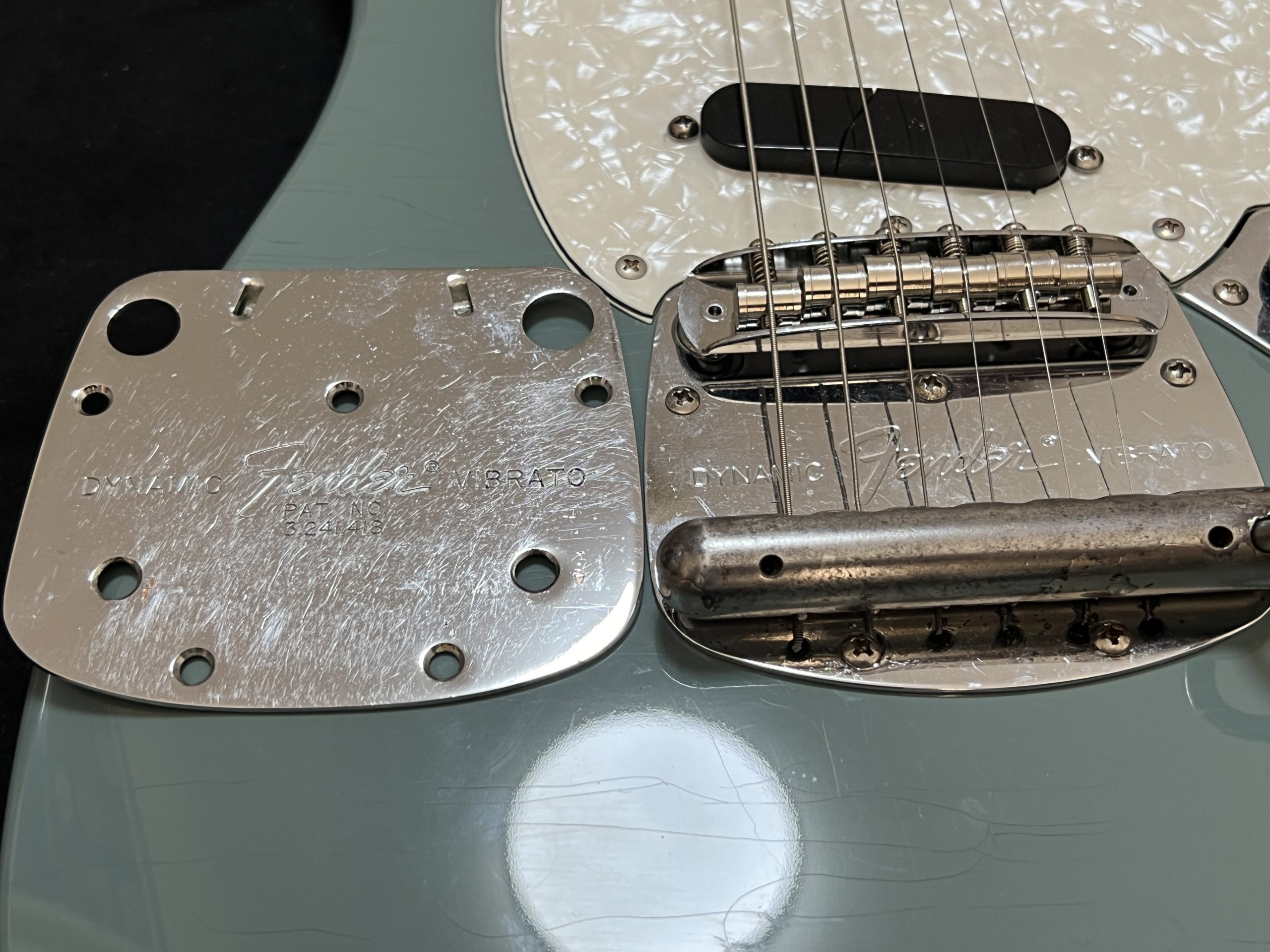 Squier by Fender Bullet Mustang HH (2021) - scrapbook3