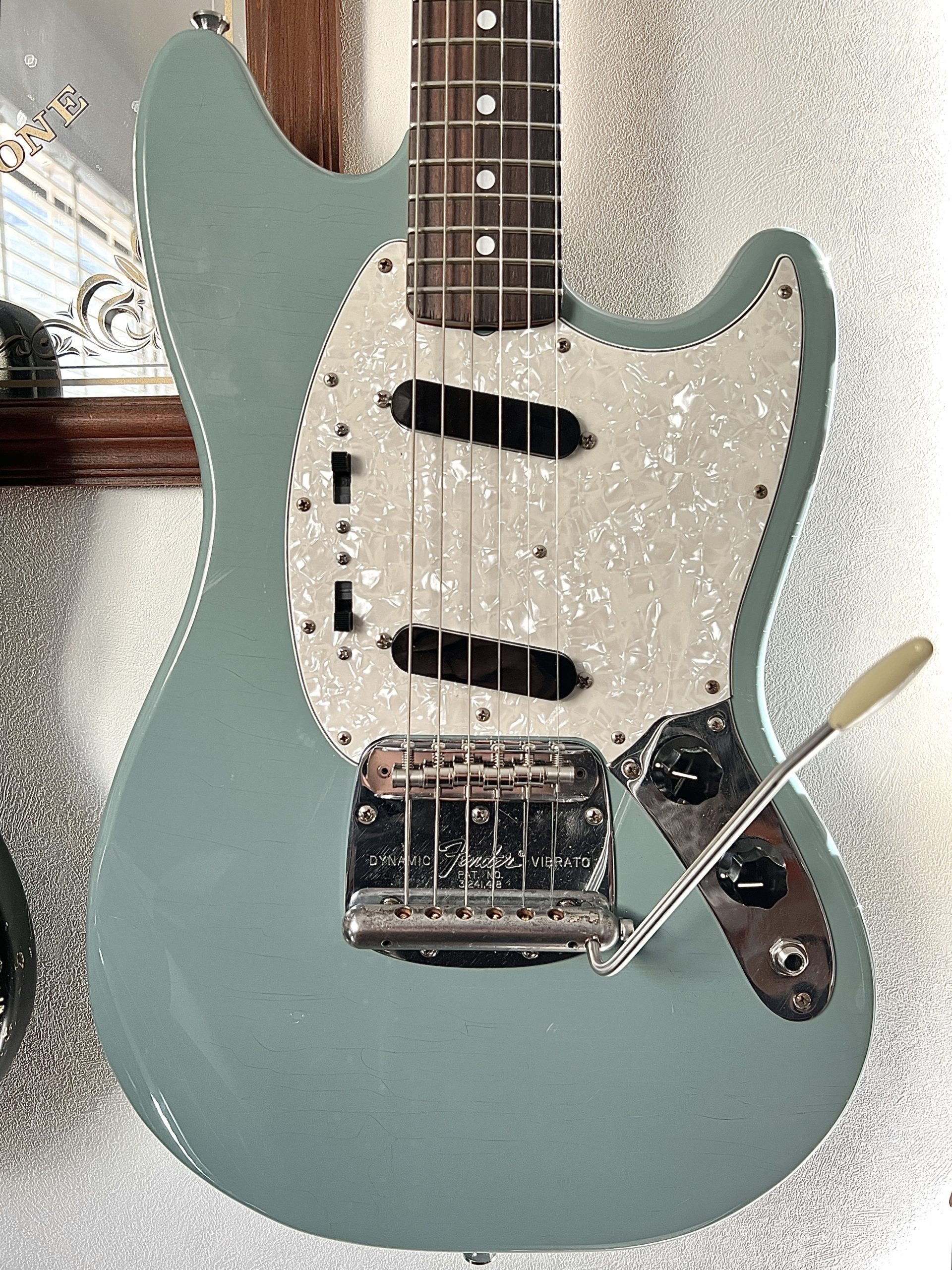 Lollar Mustang Pickup Neck Bridge Squier By Fender Bullet Mustang HH 2021 Sonic Gray made in China ローレル指板 ムスタング スクワイヤー Mustang Dynamic Vibrato Lindy Fralin Fat '50s